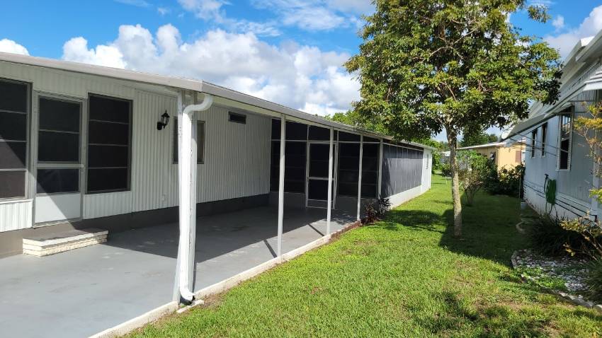 104 Baywood Drive a Dundee, FL Mobile or Manufactured Home for Sale